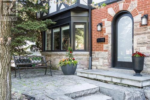 3 OAKWOOD PLACE  Hamilton, ON L8S 4C9