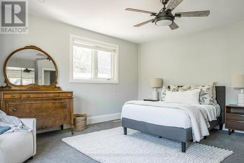 3 Oakwood Place, Hamilton, ON - Indoor Photo Showing Bedroom