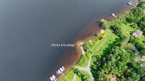 Bord de l'eau - Ch. Des Lys, Lac-Etchemin, QC 