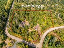 7390 COUGAR SMITH Rd  Fanny Bay, BC V0R 1W0