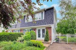 4070 Rue Courchesne  Laval (Chomedey), QC H7T 1W4