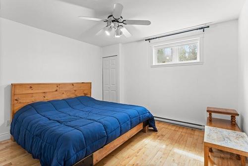 Chambre à coucher - 40 Ch. Des Catalpas, La Conception, QC - Indoor Photo Showing Bedroom