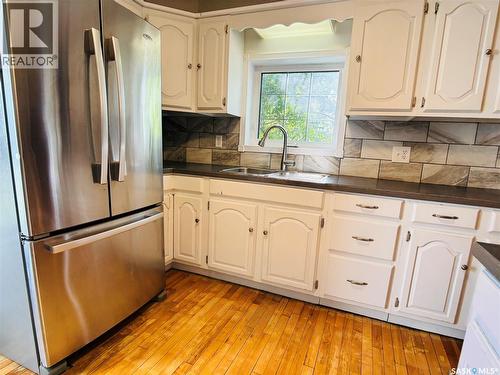 520 1St Street, North Portal, SK - Indoor Photo Showing Kitchen With Double Sink