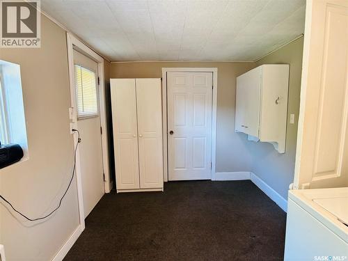 520 1St Street, North Portal, SK - Indoor