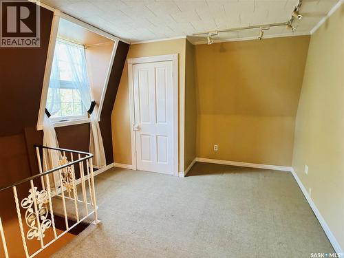 520 1St Street, North Portal, SK - Indoor Photo Showing Other Room