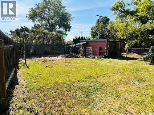 520 1St Street, North Portal, SK - Outdoor