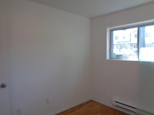 Chambre à coucher - 1-12365 Av. Hurteau, Montréal (Montréal-Nord), QC - Indoor Photo Showing Other Room
