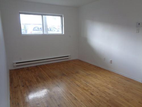 Living room - 1-12365 Av. Hurteau, Montréal (Montréal-Nord), QC - Indoor Photo Showing Other Room