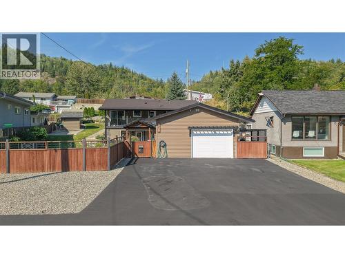 430 3Rd Avenue, Trail, BC - Outdoor