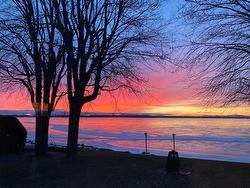 724 Av. de Venise O.  Venise-En-Québec, QC J0J 2K0