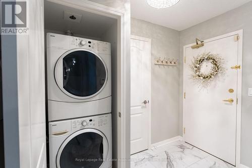 709 - 1140 Parkwest Place, Mississauga, ON - Indoor Photo Showing Laundry Room