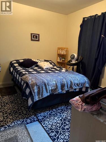616 28Th Street E, Prince Albert, SK - Indoor Photo Showing Bedroom