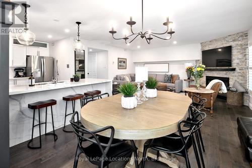 417 Mariners Way, Collingwood, ON - Indoor Photo Showing Dining Room