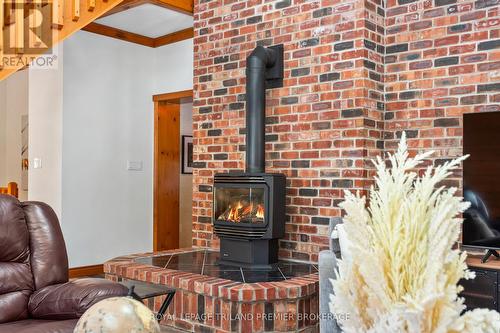 9936 Ontario Street, Lambton Shores (Port Franks), ON - Indoor With Fireplace