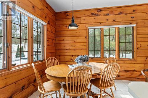 9936 Ontario Street, Lambton Shores (Port Franks), ON - Indoor Photo Showing Dining Room