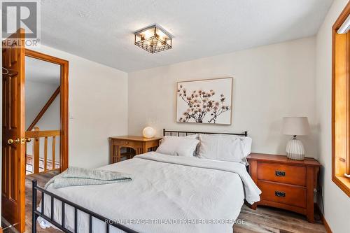 9936 Ontario Street, Lambton Shores (Port Franks), ON - Indoor Photo Showing Bedroom