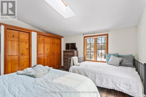 9936 Ontario Street, Lambton Shores (Port Franks), ON - Indoor Photo Showing Bedroom