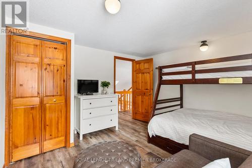 9936 Ontario Street, Lambton Shores (Port Franks), ON - Indoor Photo Showing Bedroom