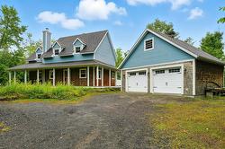 4 Rue du Brocard  Saint-Hippolyte, QC J8A 0B4