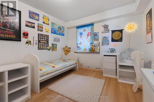 202 Rochester Street, Ottawa, ON - Indoor Photo Showing Bedroom