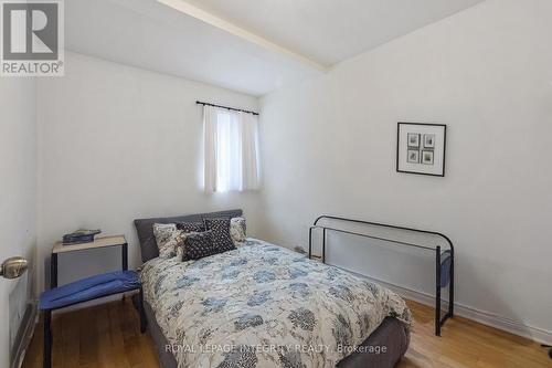 202 Rochester Street, Ottawa, ON - Indoor Photo Showing Bedroom