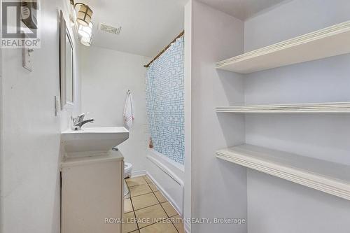 202 Rochester Street, Ottawa, ON - Indoor