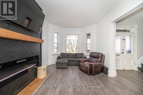 502 Mary Street, Pembroke, ON - Indoor Photo Showing Living Room With Fireplace