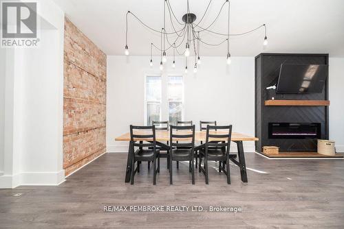 502 Mary Street, Pembroke, ON - Indoor Photo Showing Dining Room