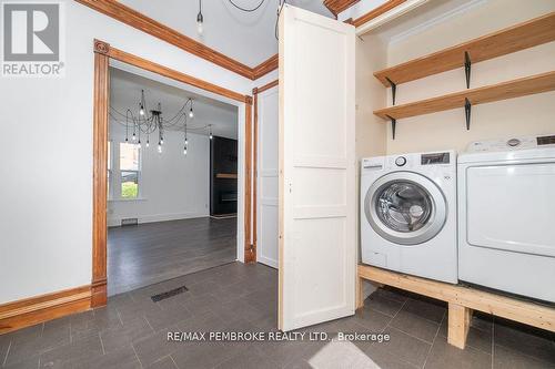 502 Mary Street, Pembroke, ON - Indoor Photo Showing Laundry Room