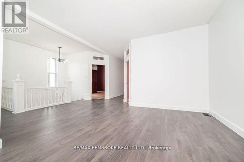 502 Mary Street, Pembroke, ON - Indoor Photo Showing Other Room