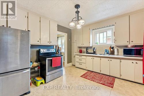225 Mcgill Street, Peterborough (Otonabee Ward 1), ON - Indoor Photo Showing Kitchen