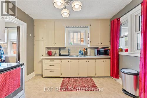 225 Mcgill Street, Peterborough (Otonabee Ward 1), ON - Indoor