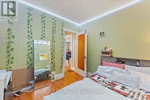 225 Mcgill Street, Peterborough (Otonabee Ward 1), ON - Indoor Photo Showing Bedroom