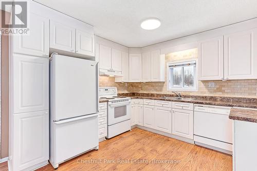 209548 Highway 26, Blue Mountains, ON - Indoor Photo Showing Kitchen With Double Sink
