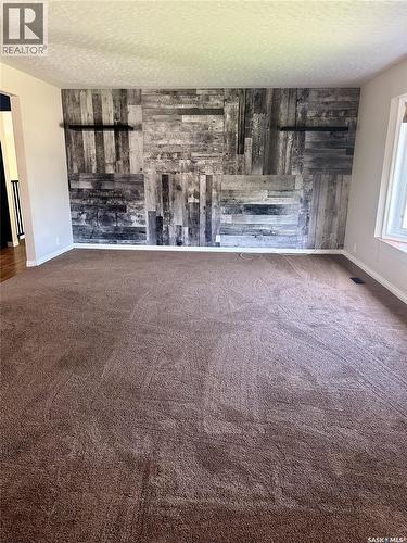 500 5Th Avenue, Leroy, SK - Indoor Photo Showing Other Room