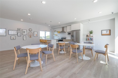 106-4820 Cedar Ridge Pl North, Nanaimo, BC - Indoor Photo Showing Other Room