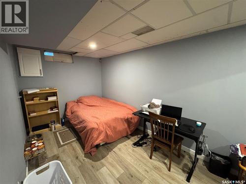 545 5Th Street N, Weyburn, SK - Indoor