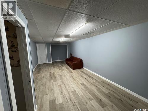 545 5Th Street N, Weyburn, SK - Indoor