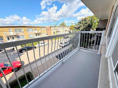 Balcony - 1422 Rue Couvrette, Montréal (Saint-Laurent), QC - Outdoor With Exterior