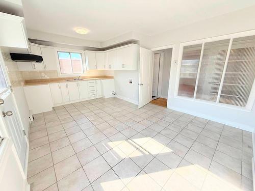 Kitchen - 1422 Rue Couvrette, Montréal (Saint-Laurent), QC - Indoor Photo Showing Kitchen