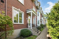 304-2177 Boul. Thimens  Montréal (Saint-Laurent), QC H4R 0E6