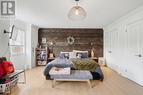 18 - 45 Seabreeze Crescent, Hamilton (Lakeshore), ON - Indoor Photo Showing Bedroom