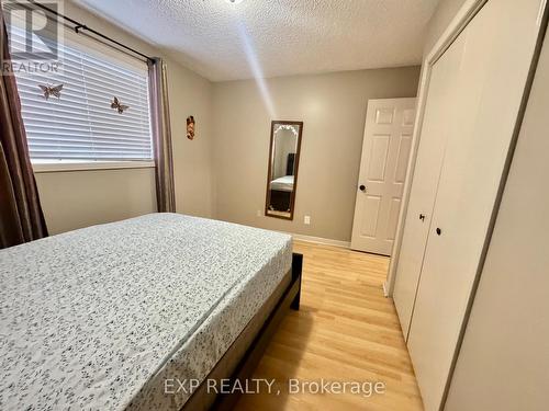 3816 Panama Court, Niagara Falls (Church'S Lane), ON - Indoor Photo Showing Bedroom