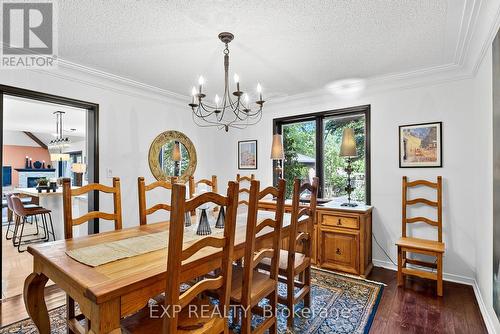 3914 Carolynn Court, Lincoln (Lincoln-Jordan/Vineland), ON - Indoor Photo Showing Dining Room