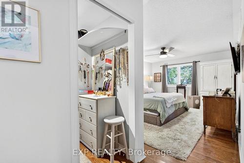 3914 Carolynn Court, Lincoln (Lincoln-Jordan/Vineland), ON - Indoor Photo Showing Bedroom