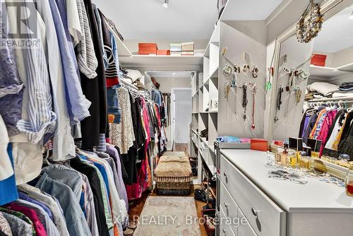 3914 Carolynn Court, Lincoln (Lincoln-Jordan/Vineland), ON - Indoor With Storage