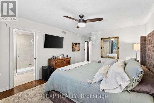3914 Carolynn Court, Lincoln (Lincoln-Jordan/Vineland), ON - Indoor Photo Showing Bedroom