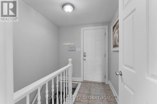 7321 Dorchester Road, Niagara Falls (Marineland), ON - Indoor Photo Showing Other Room