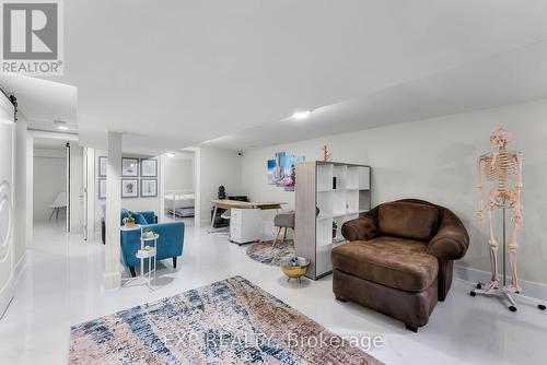 7321 Dorchester Road, Niagara Falls (Marineland), ON - Indoor Photo Showing Other Room