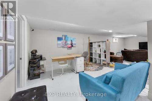 7321 Dorchester Road, Niagara Falls (Marineland), ON - Indoor